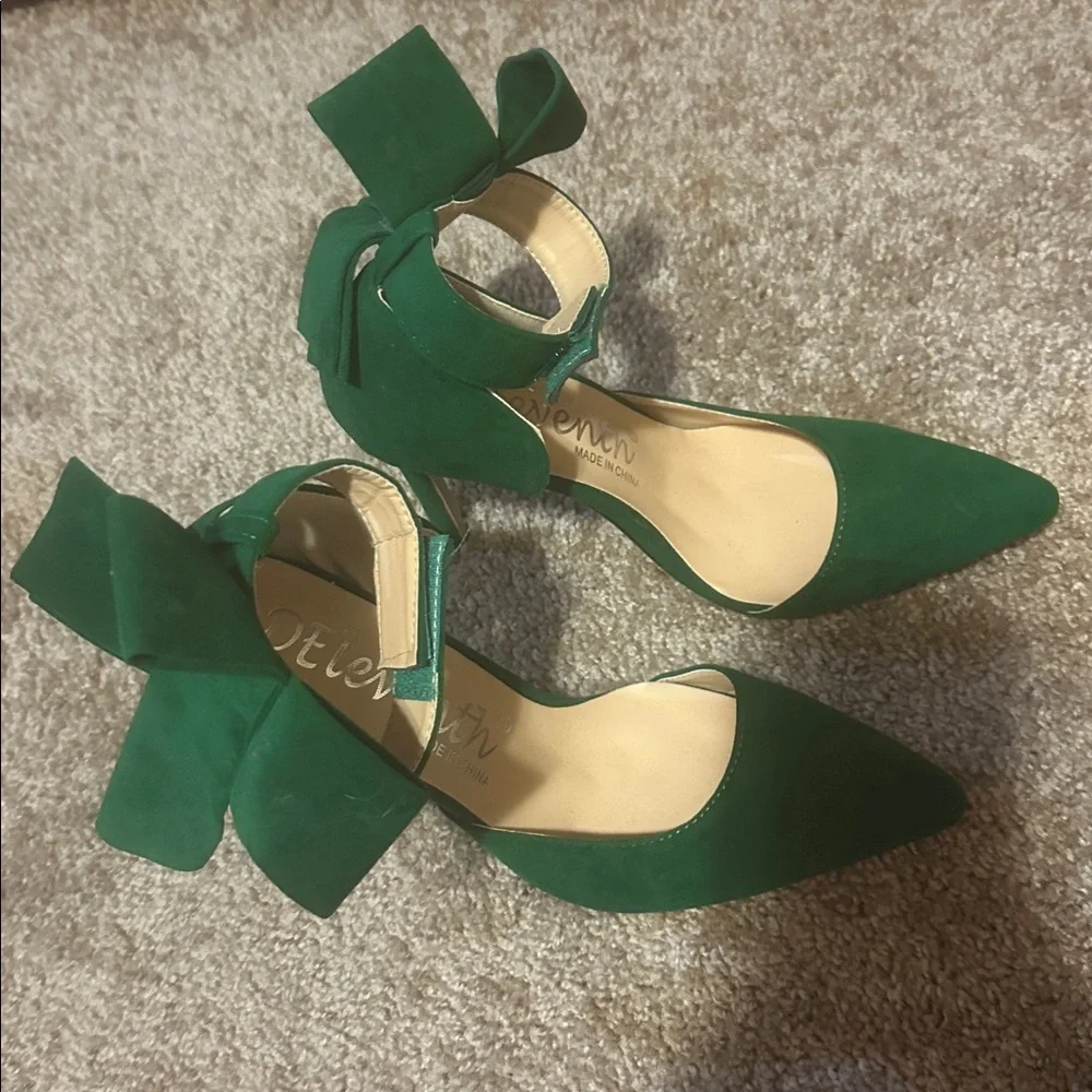 Green Suede Heels with Bow - Picture 3 of 5